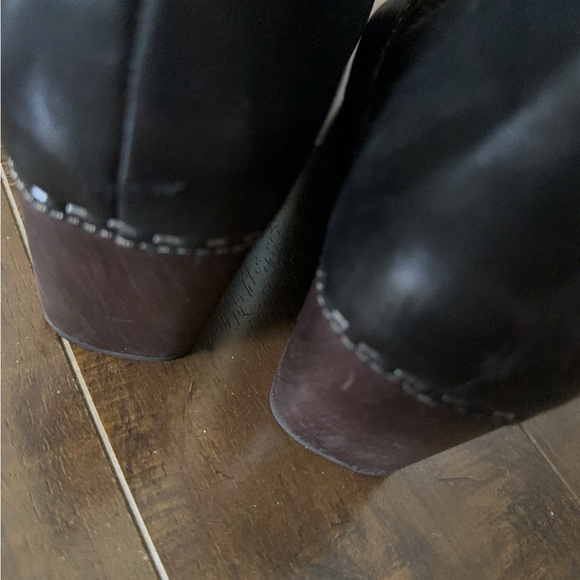 Kelsi Dagger booties - Picture 7 of 10